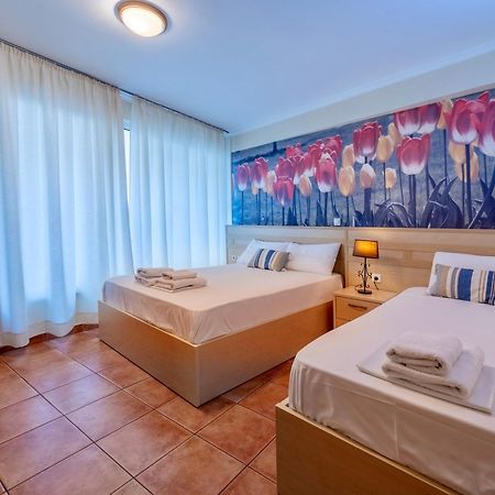Fontana Luxury Rooms Mytilene Bagian luar foto