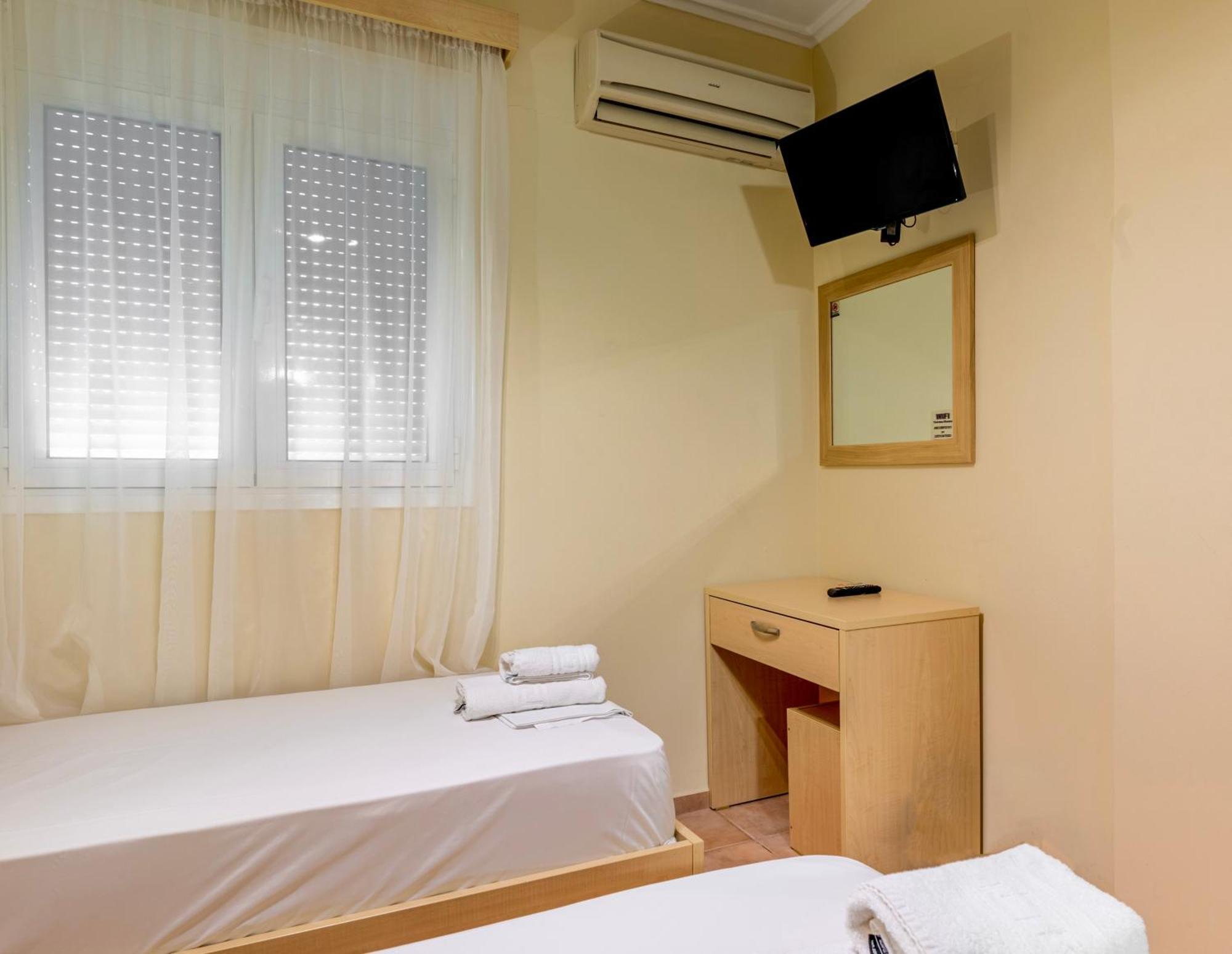 Fontana Luxury Rooms Mytilene Bagian luar foto
