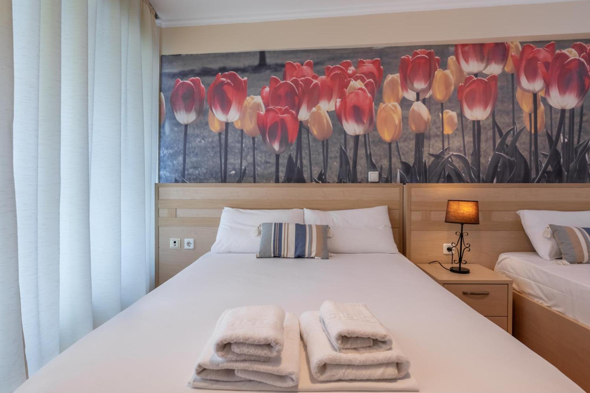 Fontana Luxury Rooms Mytilene Bagian luar foto
