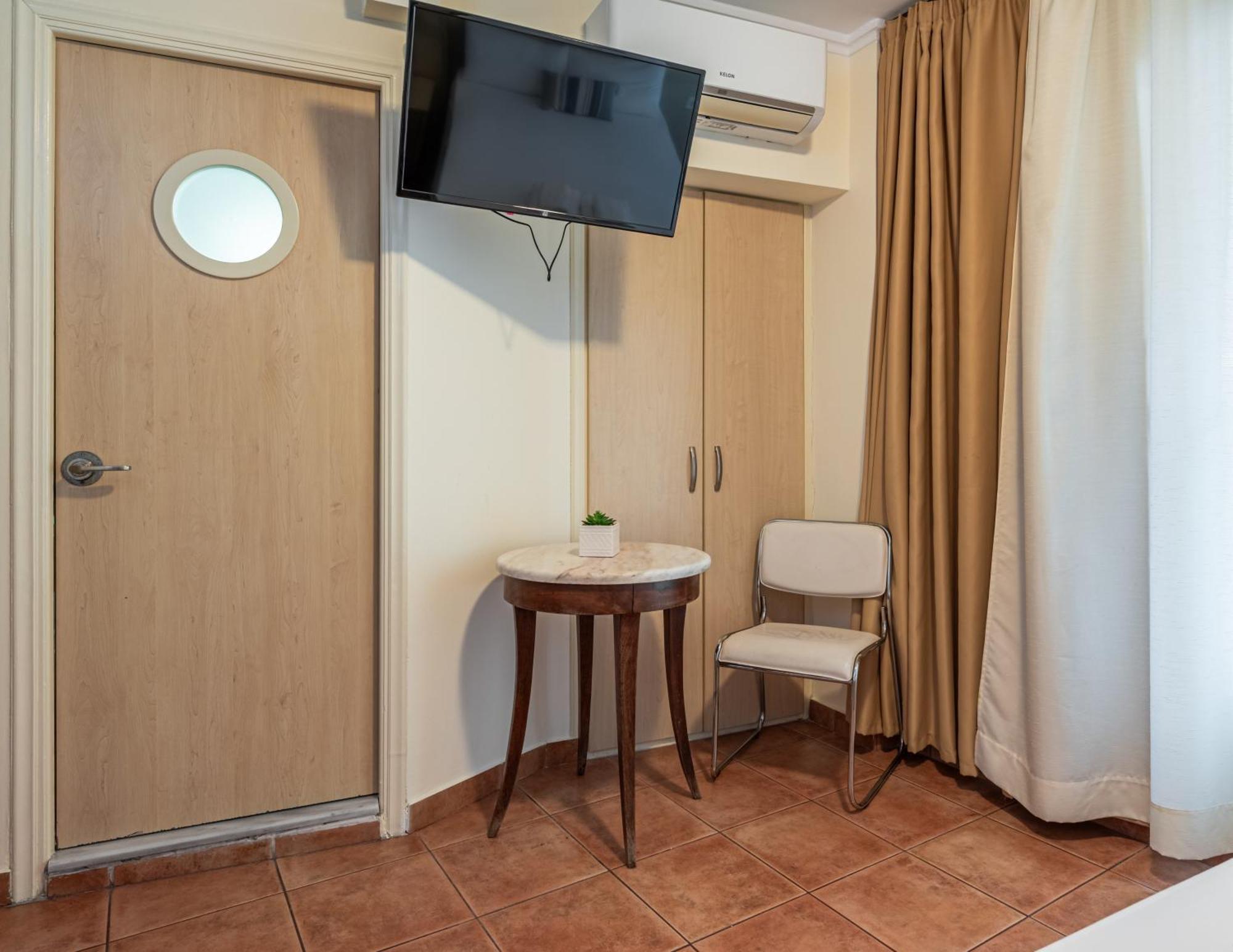 Fontana Luxury Rooms Mytilene Bagian luar foto